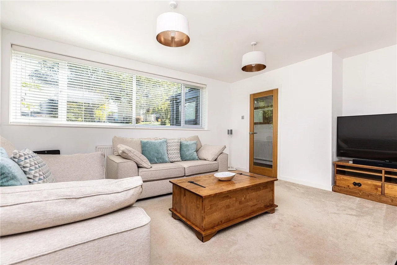 St. Georges Close, Highcliffe, BH23, photo 5