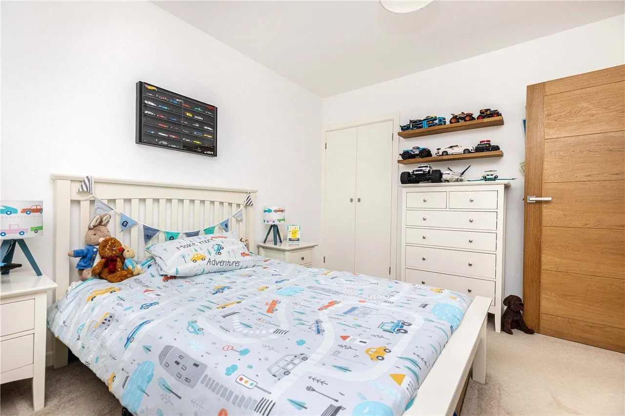 St. Georges Close, Highcliffe, BH23, photo 15