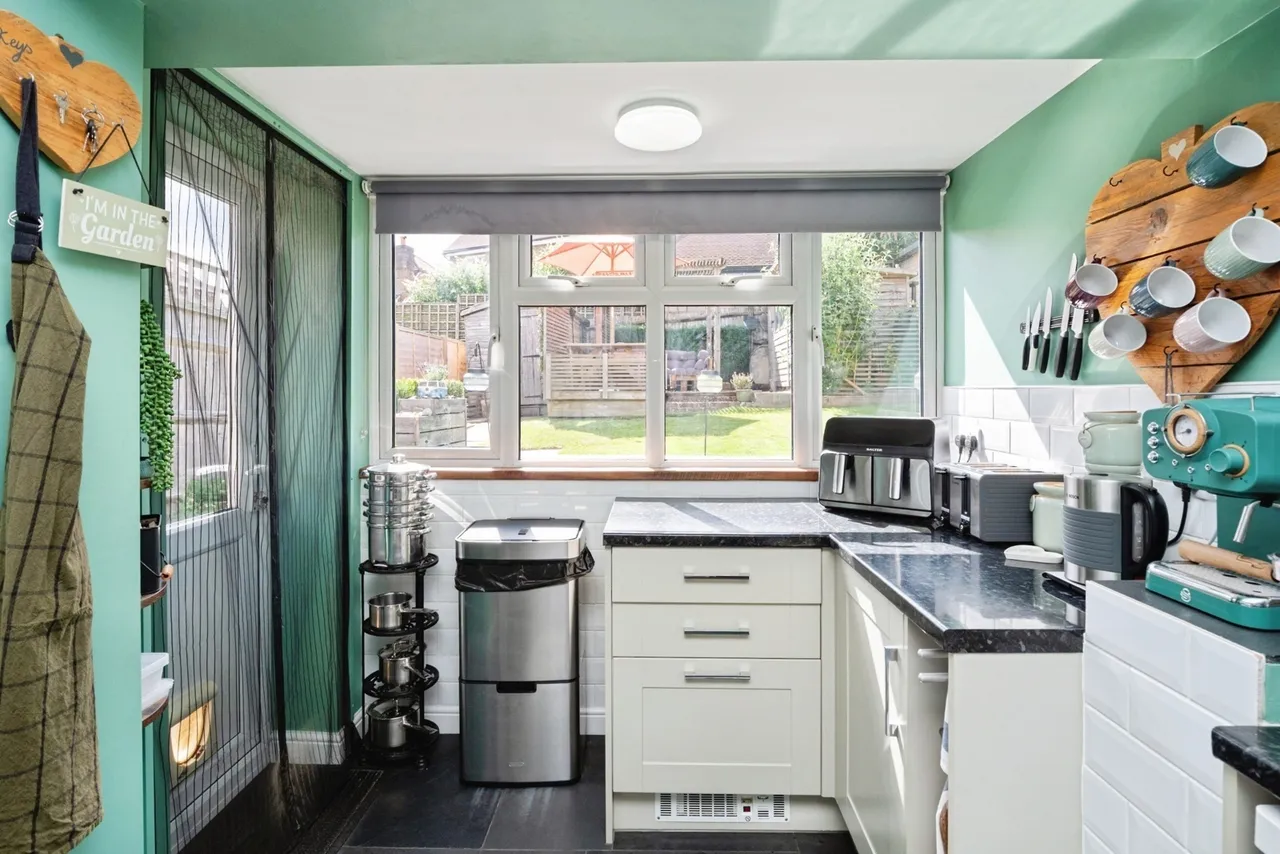 Beechwood Close, Burwash, TN19, photo 11