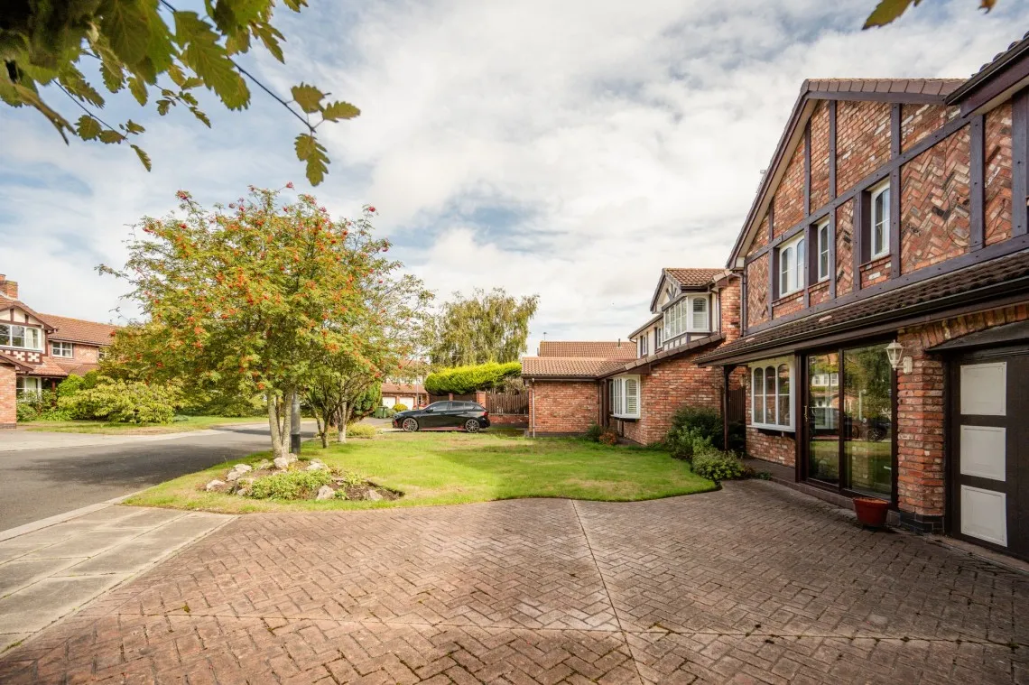 York Close, Formby, L37, photo 10