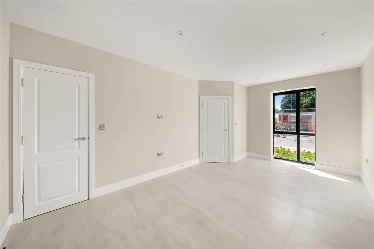 Field Road, Feltham, photo 5