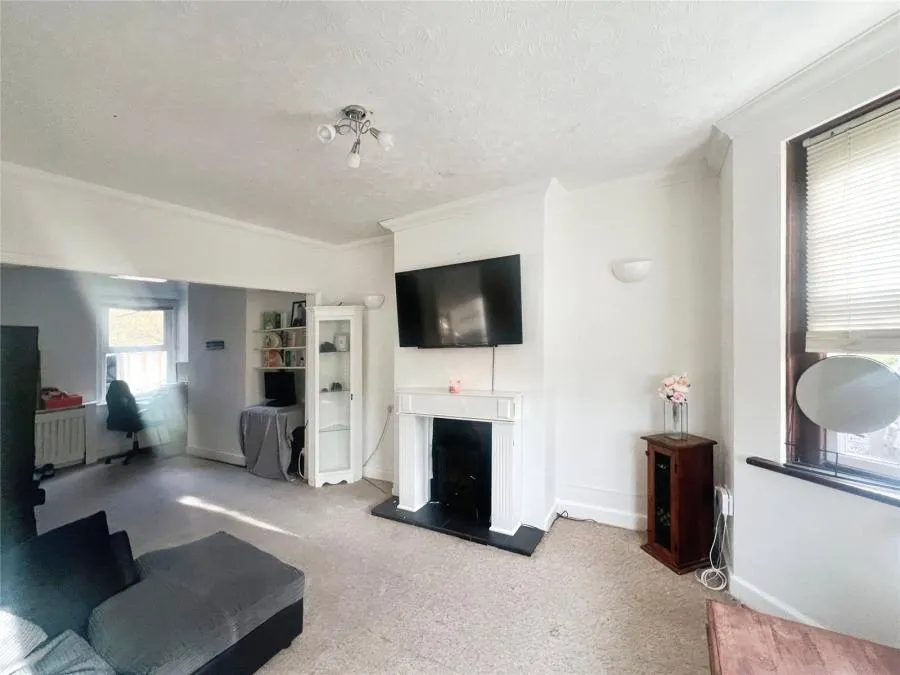 Cambridge Road, East Cowes, PO32, photo 7
