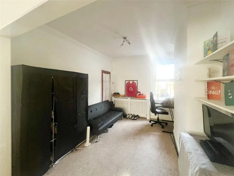 Cambridge Road, East Cowes, PO32, photo 8