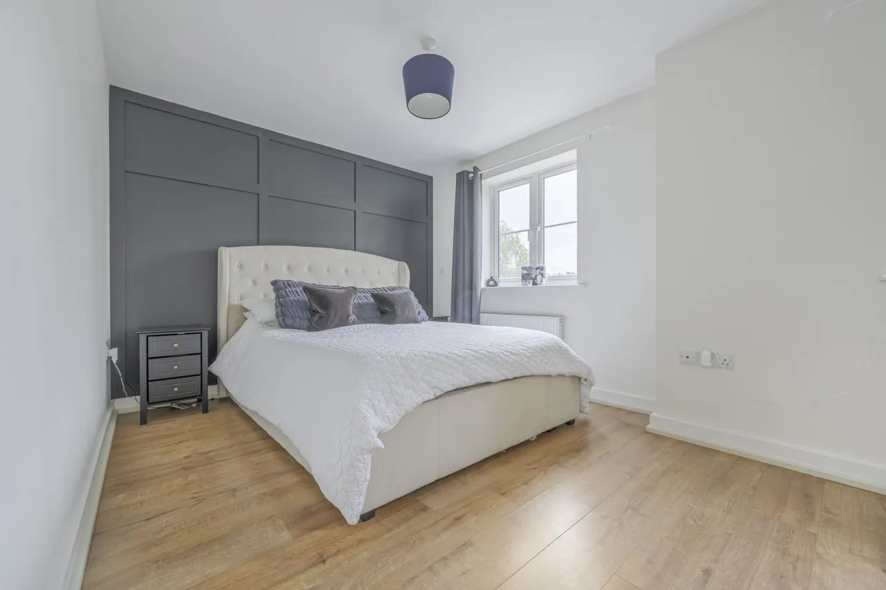 Sir Bernard Lovell Road, Malmesbury, SN16, photo 6