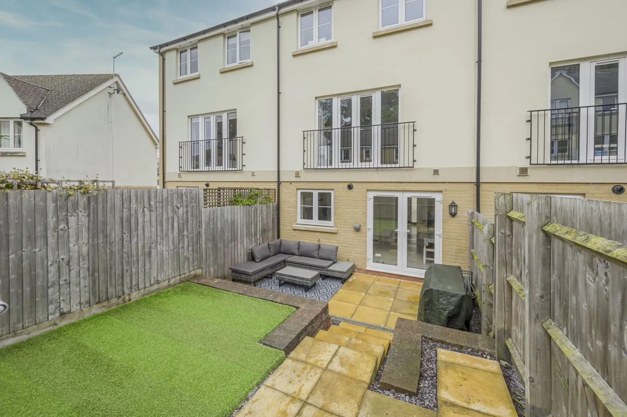 Sir Bernard Lovell Road, Malmesbury, SN16, photo 15