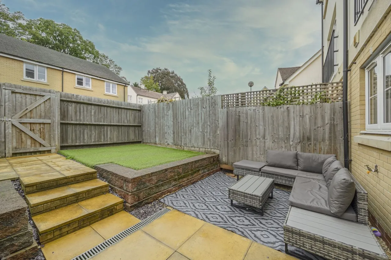 Sir Bernard Lovell Road, Malmesbury, SN16, photo 16