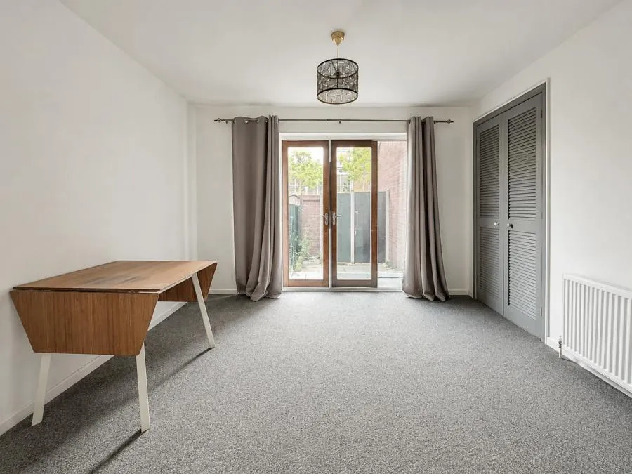 Ambleside Walk, Uxbridge, UB8, photo 5