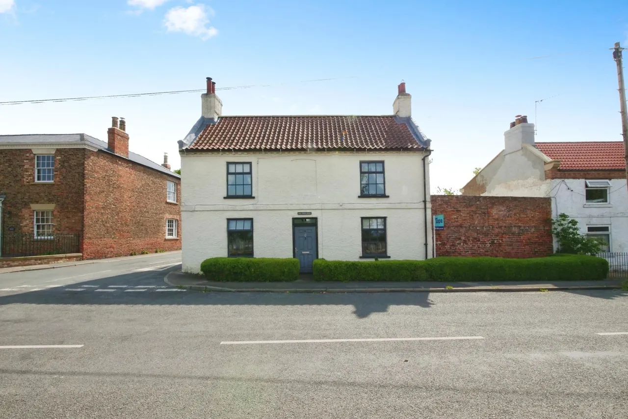 Main Street, Hemingbrough, YO8, photo 20