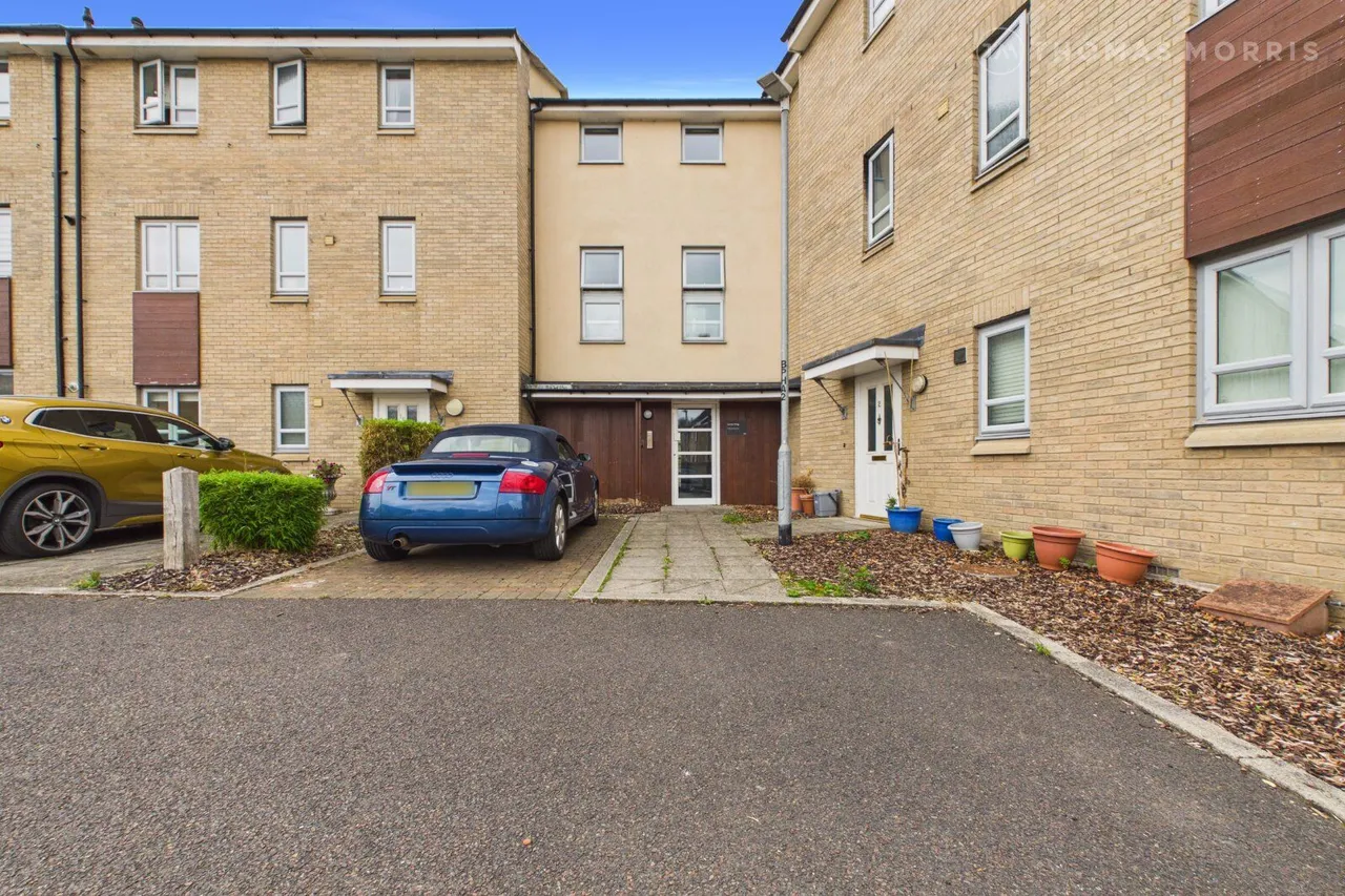 Loves Way, St. Neots, PE19, photo 3