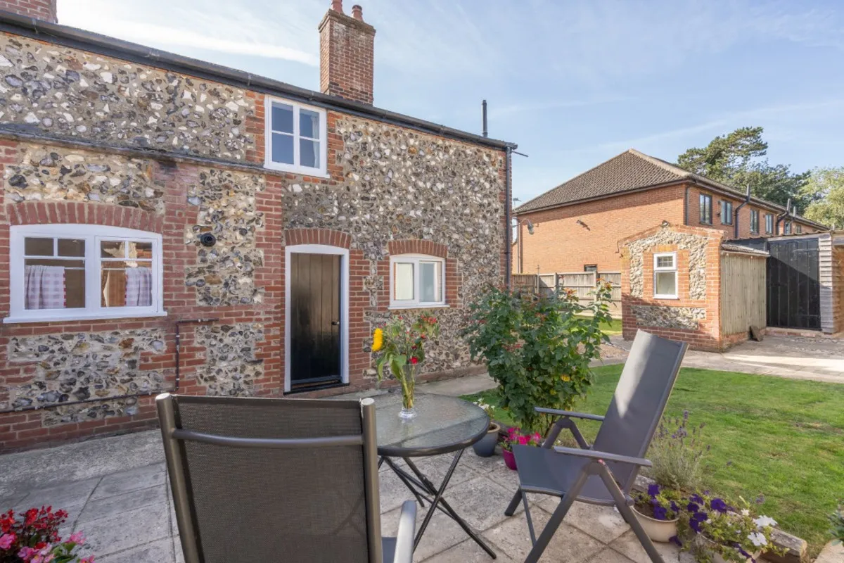 South Walsham Road, Acle, NR13, photo 23