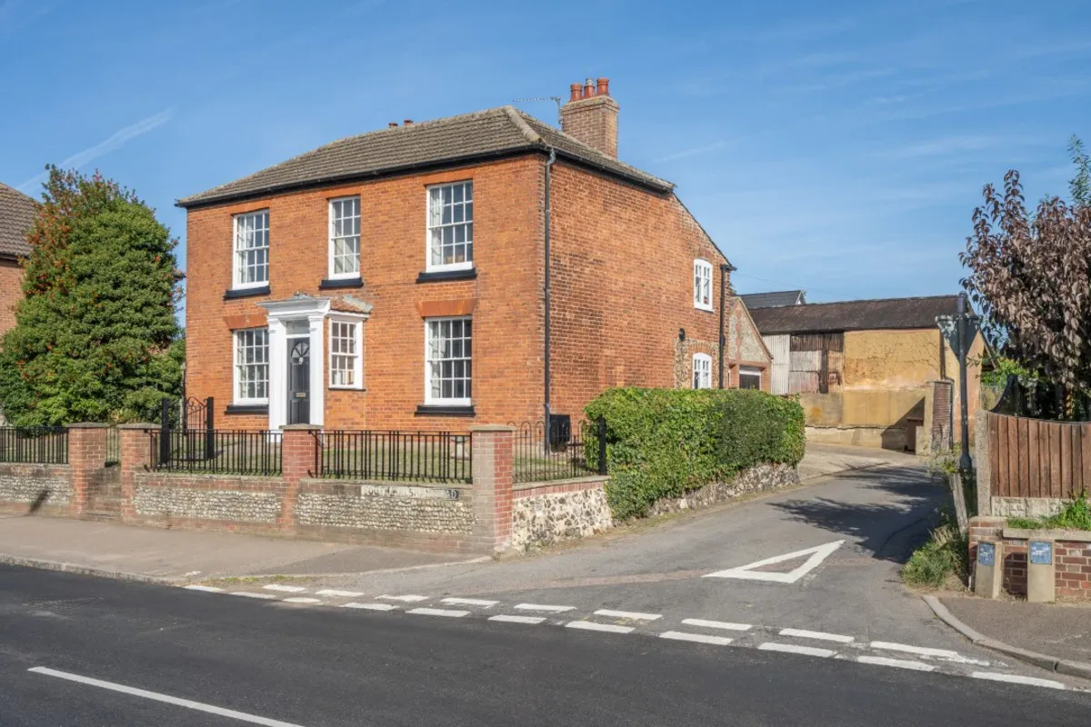 South Walsham Road, Acle, NR13, photo 19