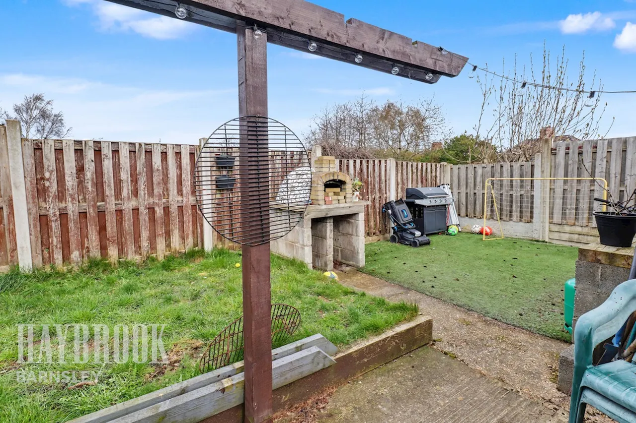 Pickup Crescent, Wombwell, photo 10