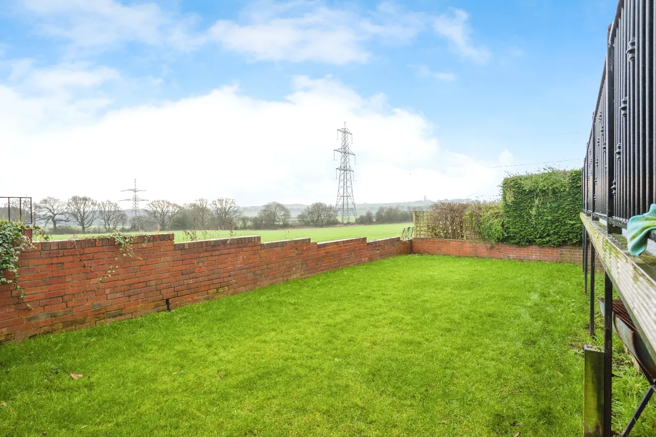 Leeds Road, Dewsbury, WF12, photo 14