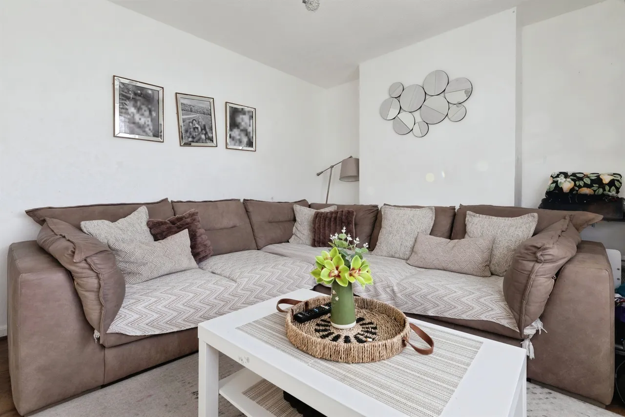 Alfreds Gardens, Barking, photo 11