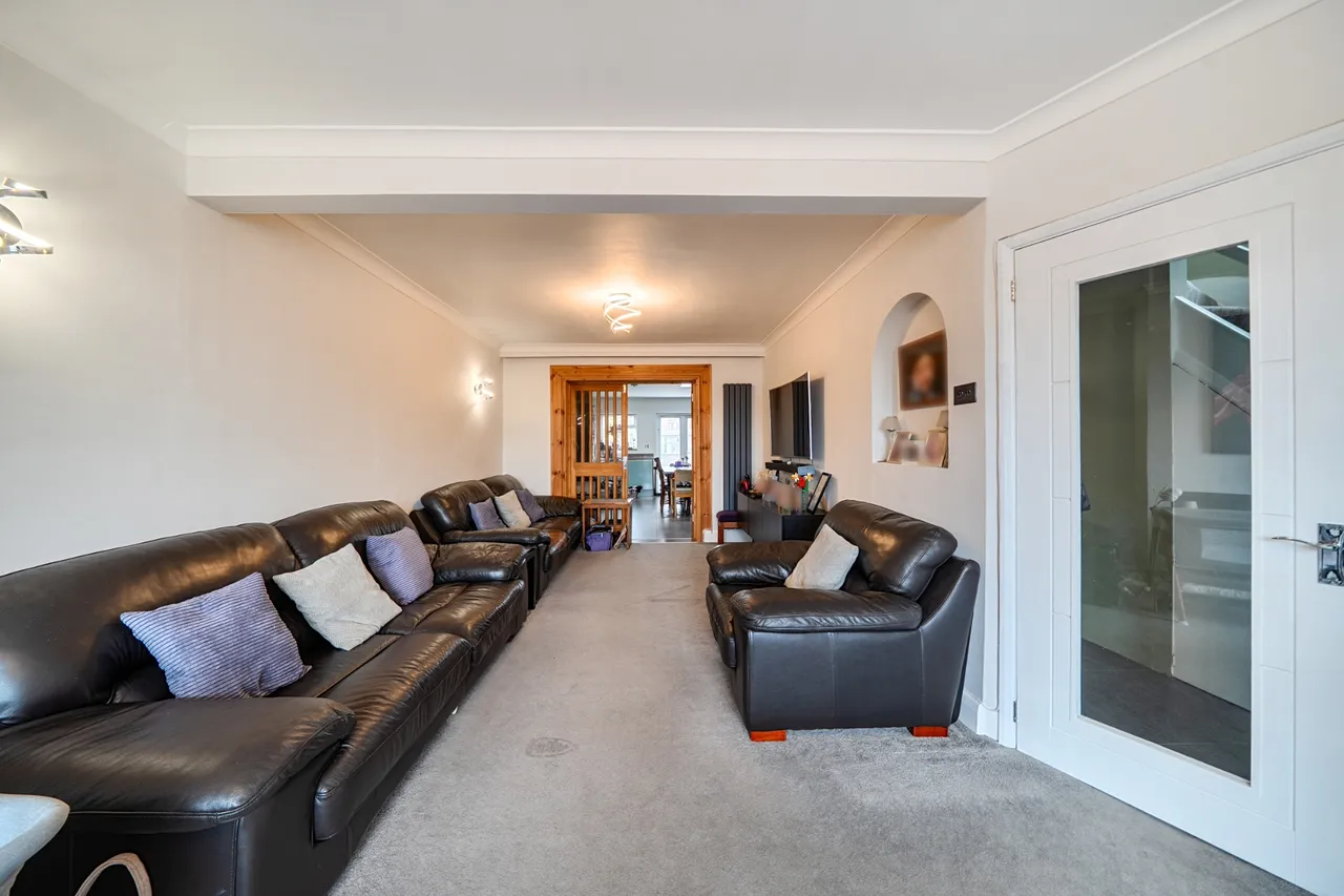 Oxford Gardens, Denham, UB9, photo 4