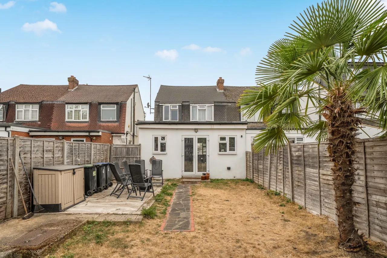 Oxford Gardens, Denham, UB9, photo 18