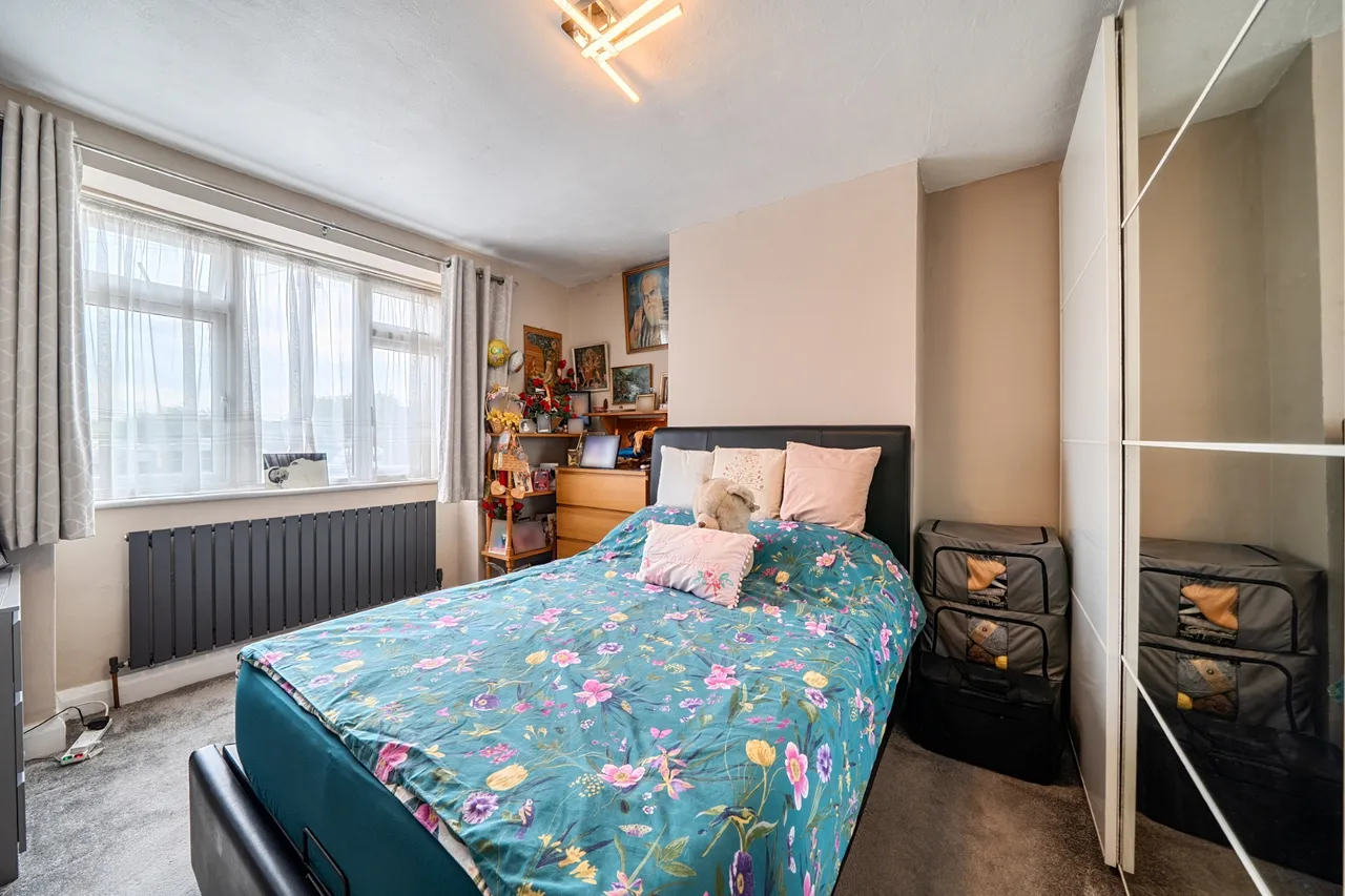 Oxford Gardens, Denham, UB9, photo 14