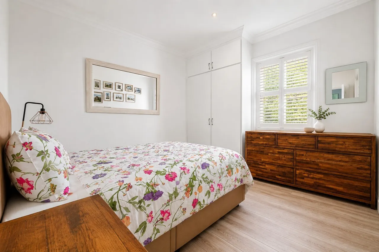 Clapham Common North Side, London, SW4, photo 8