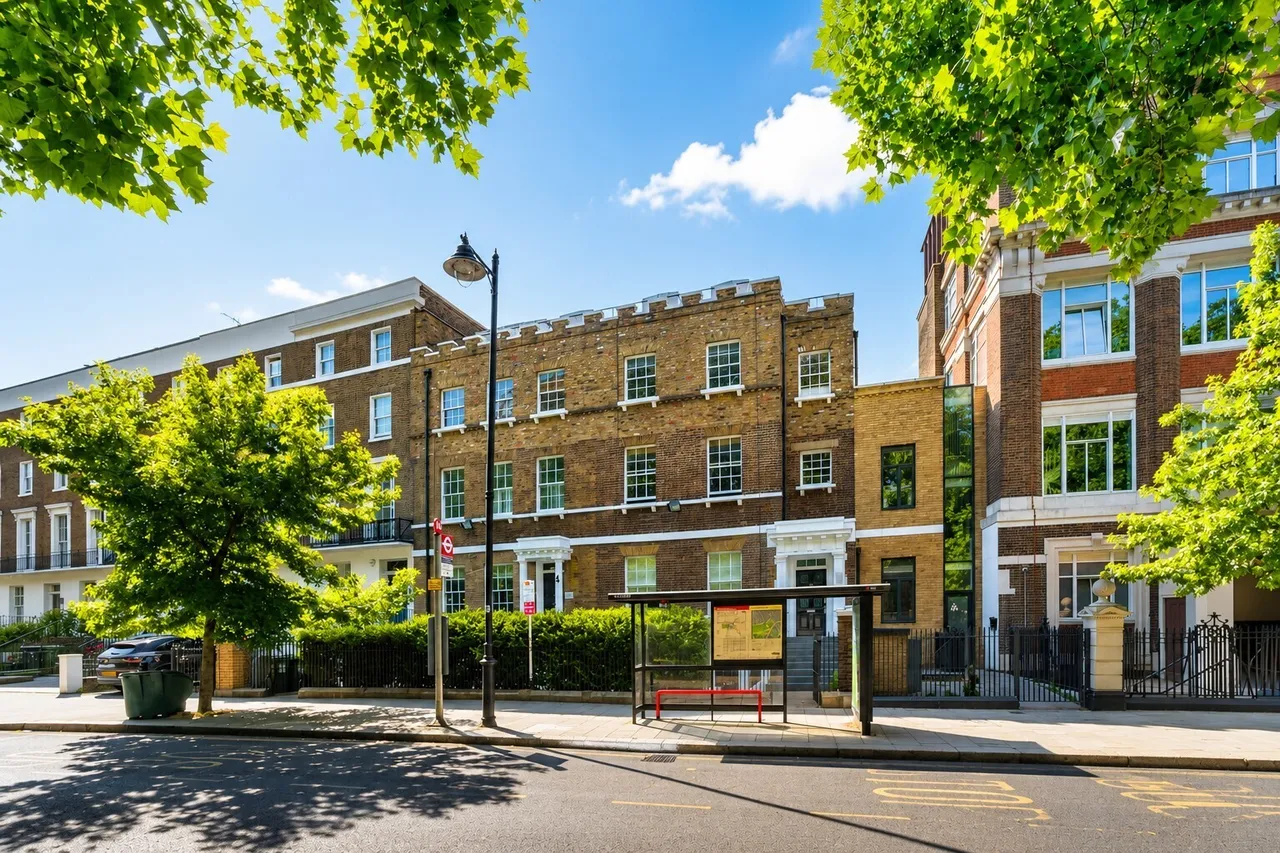 Clapham Common North Side, London, SW4, photo 2