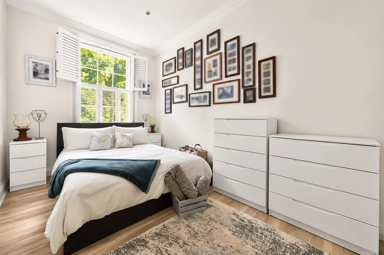 Clapham Common North Side, London, SW4, photo 5