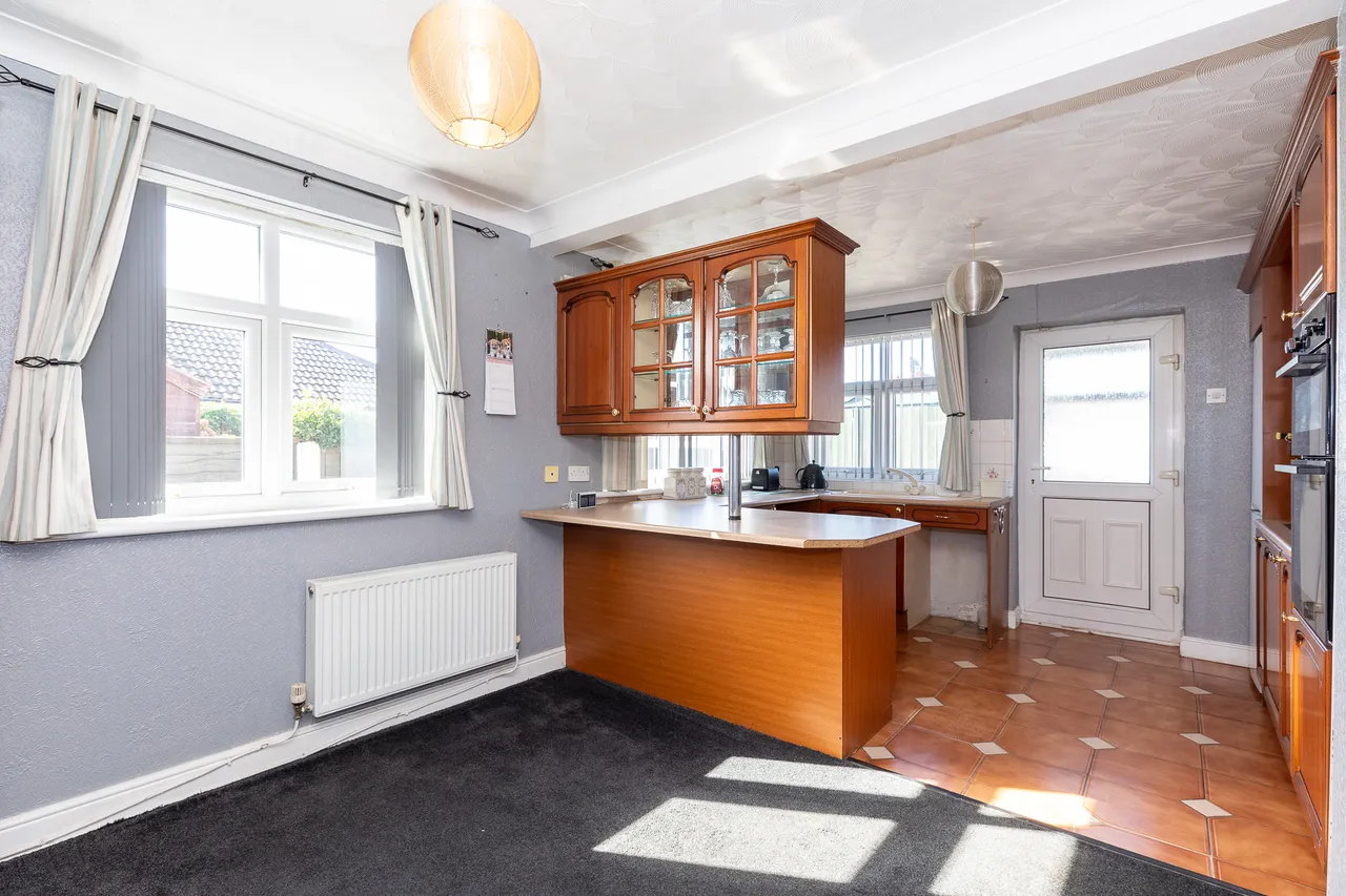 St. Andrews Crescent, Hindley, WN2, photo 9