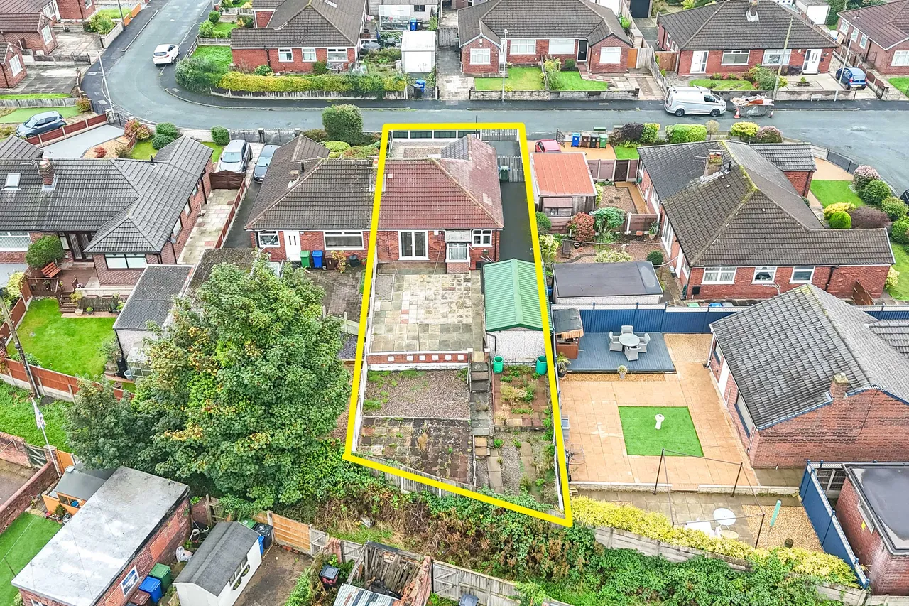 St. Andrews Crescent, Hindley, WN2, photo 14