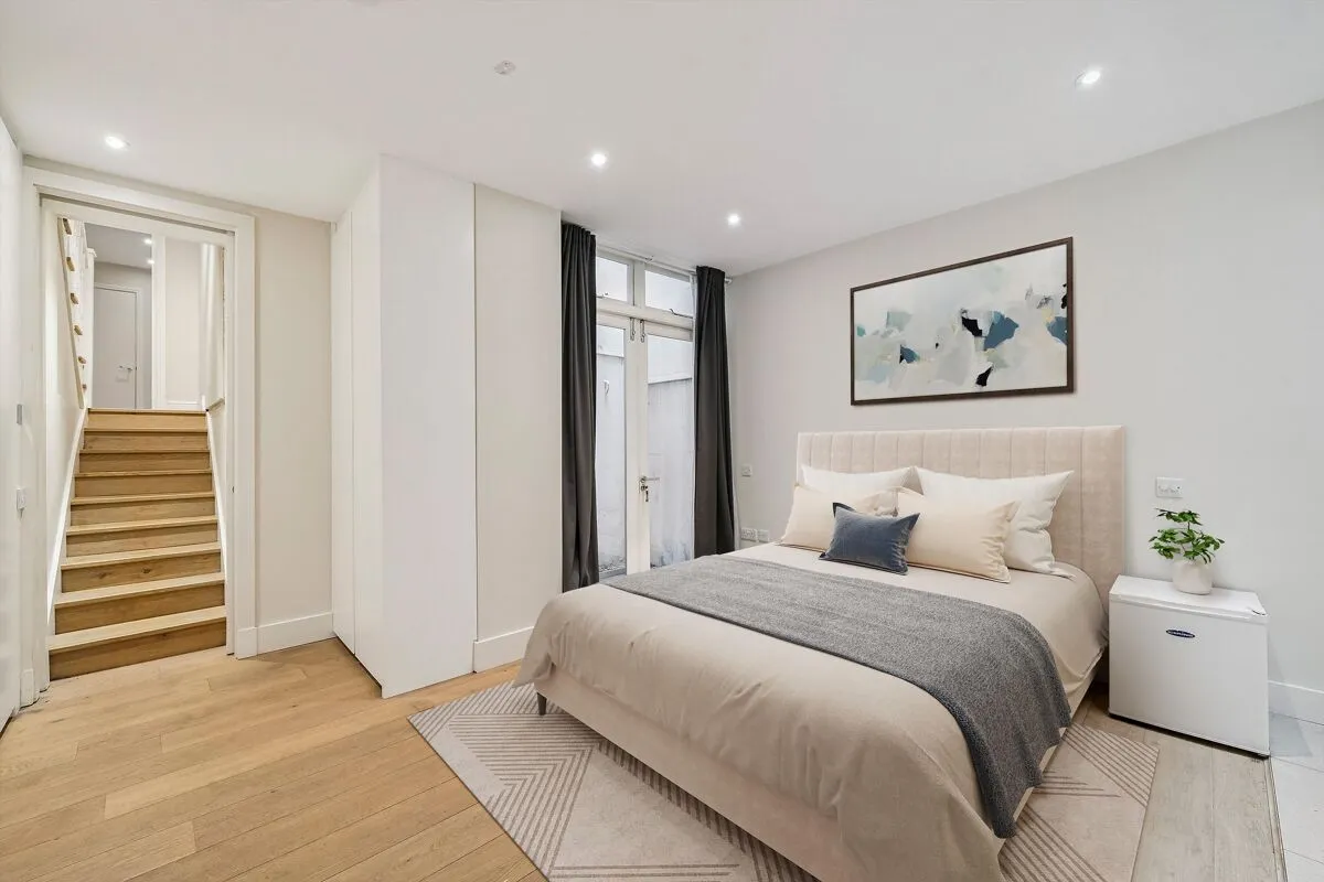 Warriner Gardens, London, SW11, photo 15