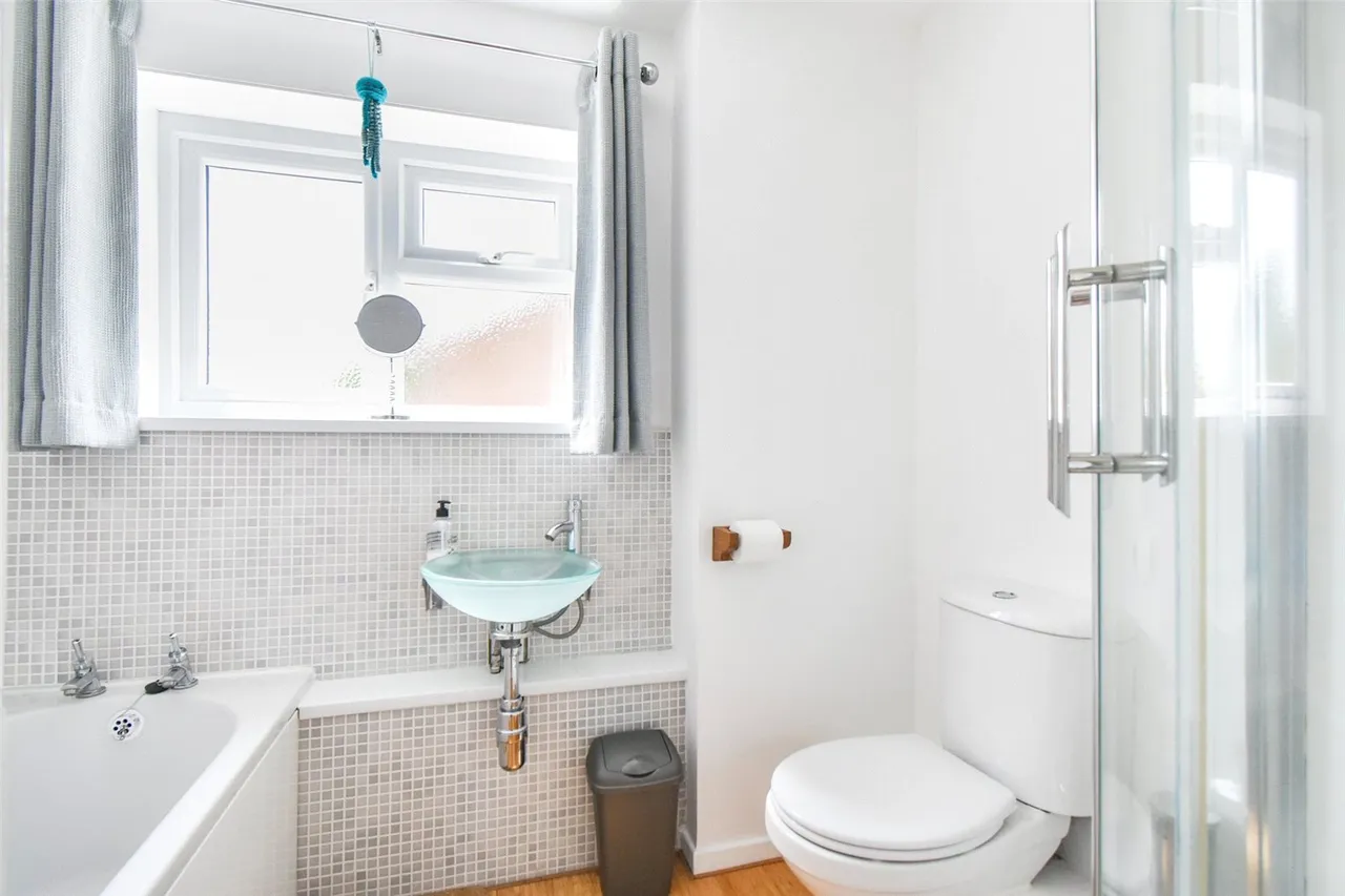 Coltsfoot Place, Hook, Hampshire, RG27 9PW, photo 7