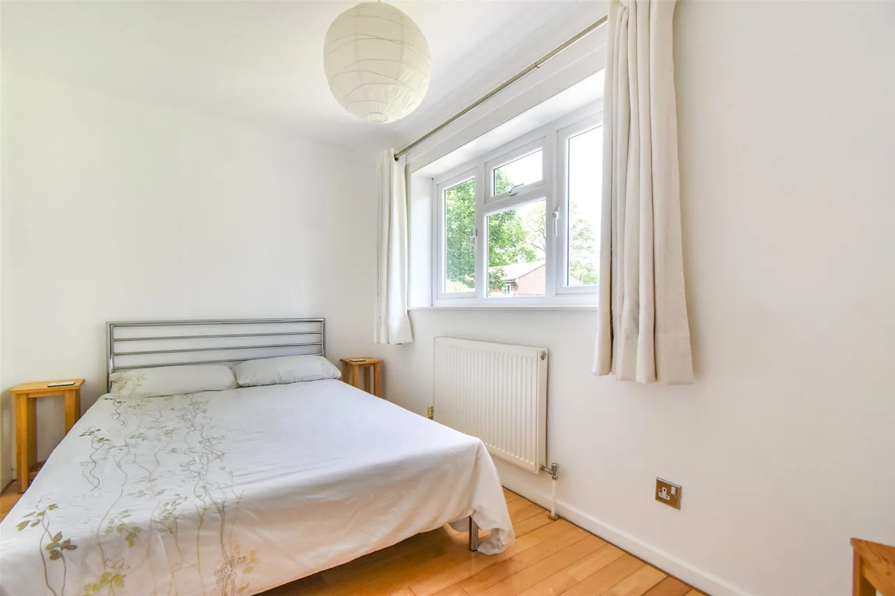Coltsfoot Place, Hook, Hampshire, RG27 9PW, photo 8