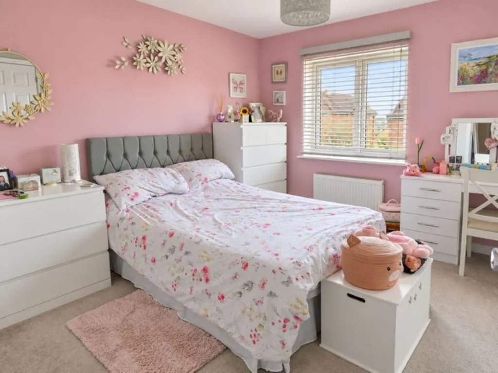 Petherbridge Close, Amesbury, SP4, photo 8