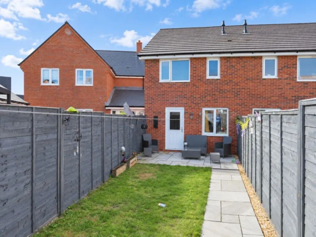 Petherbridge Close, Amesbury, SP4, photo 13