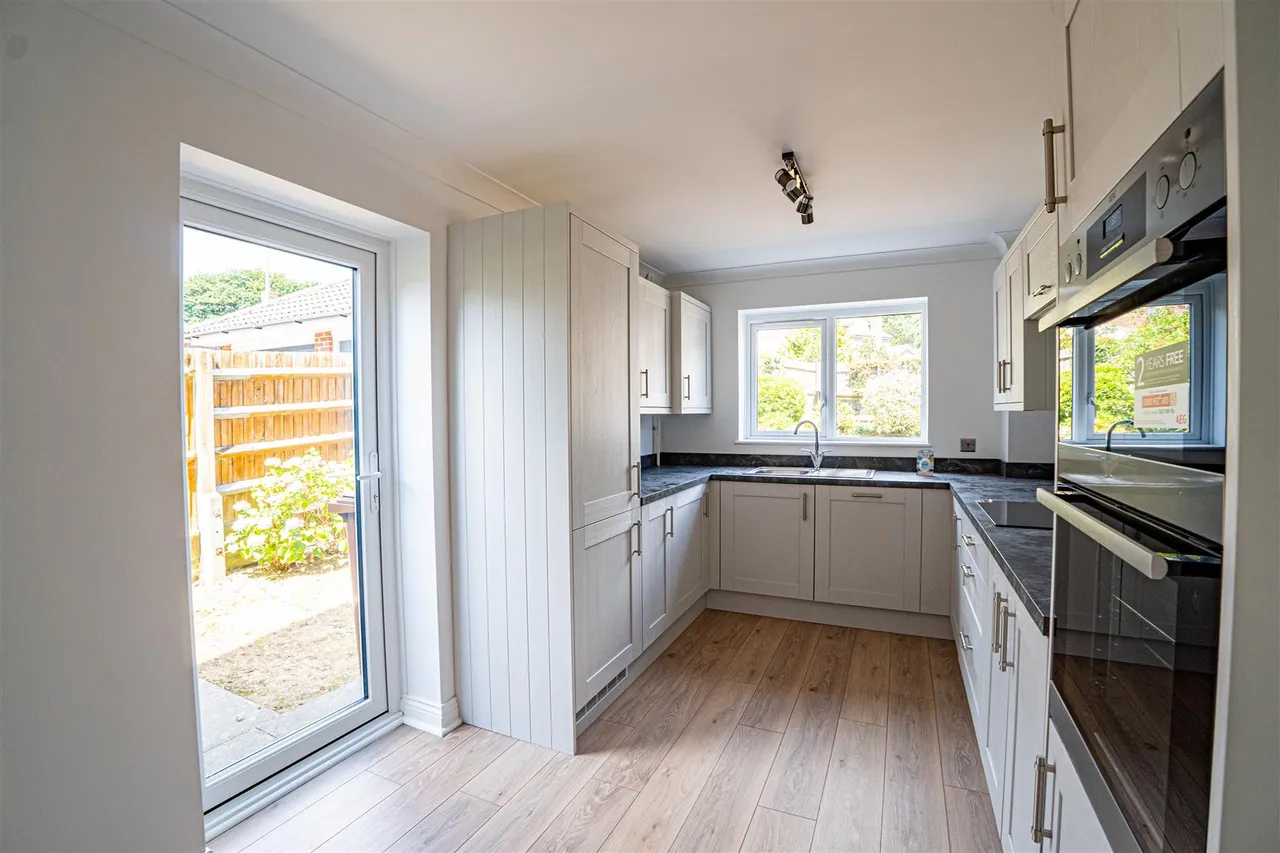 Ashdown Close, St. Leonards-On-Sea, photo 4