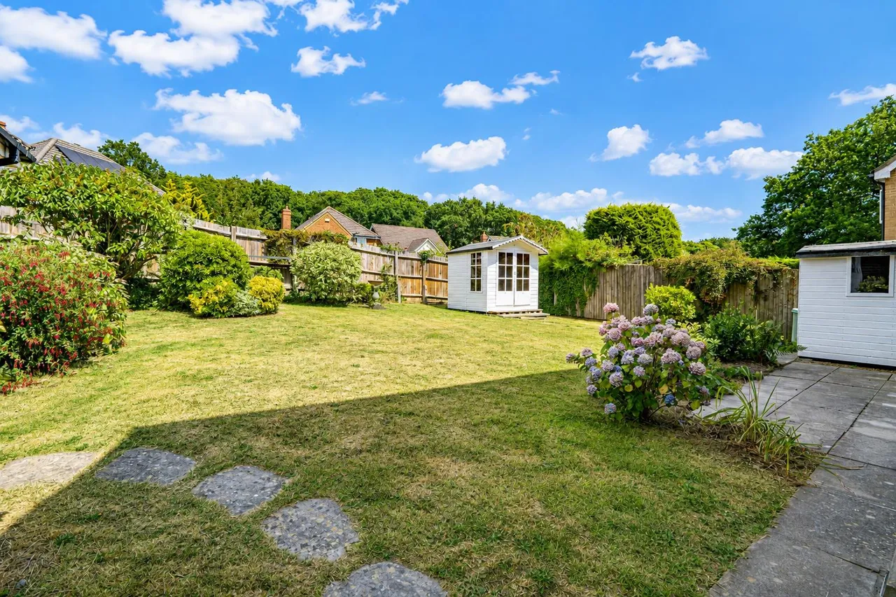 Ashdown Close, St. Leonards-On-Sea, photo 2