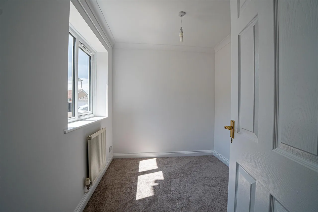 Ashdown Close, St. Leonards-On-Sea, photo 7