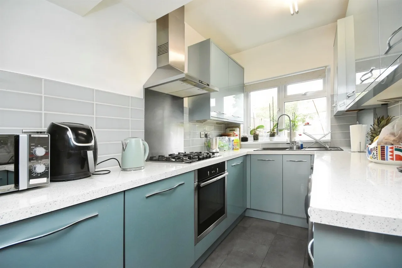 Brian Road, Romford, RM6, photo 7
