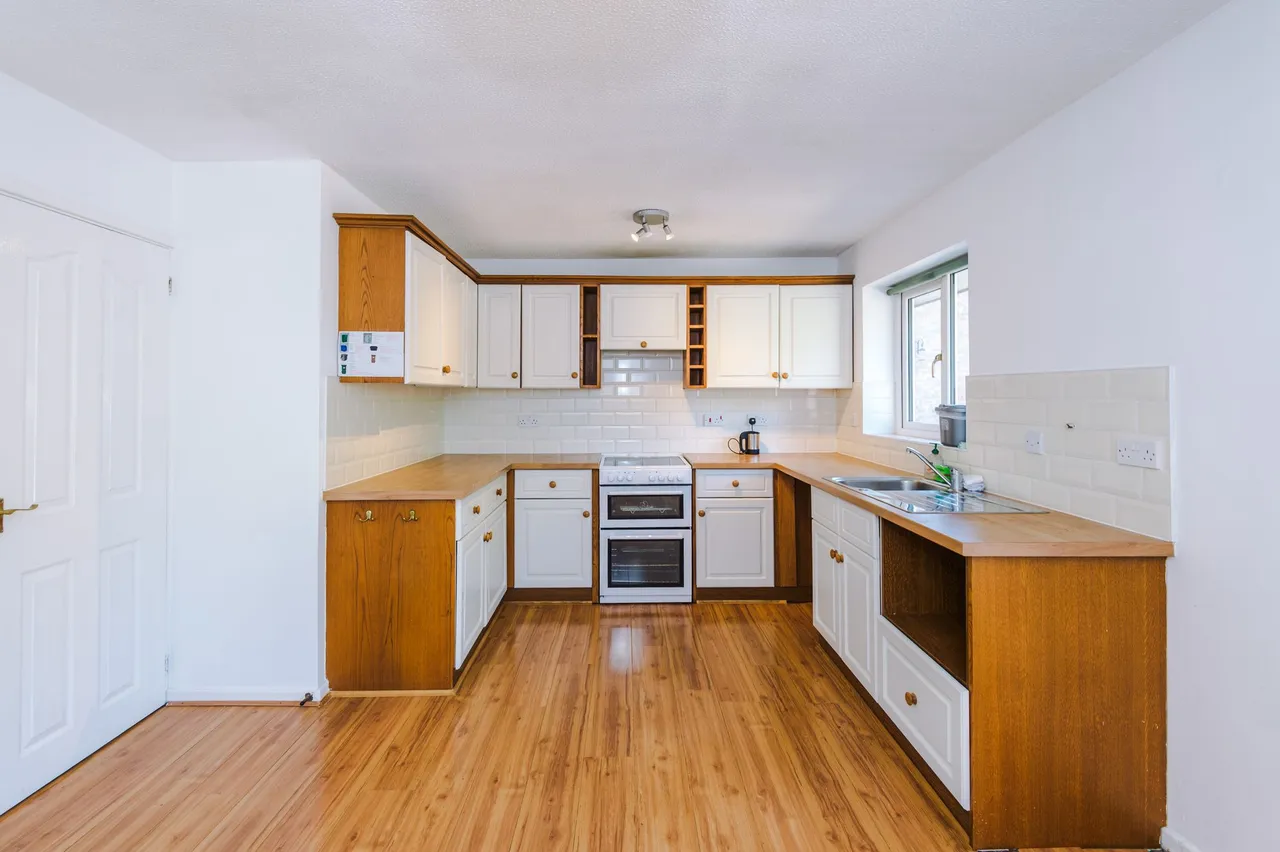 Sandpiper Close, Newton-Le-Willows, Newton-Le-Willows, WA12 9TR, photo 3