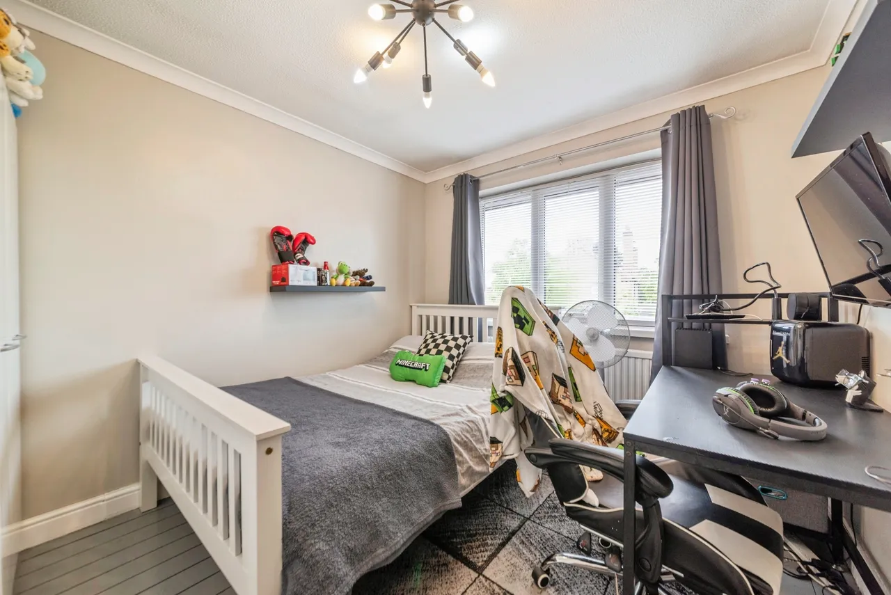 Nelson Road, Balderton, NG24, photo 12