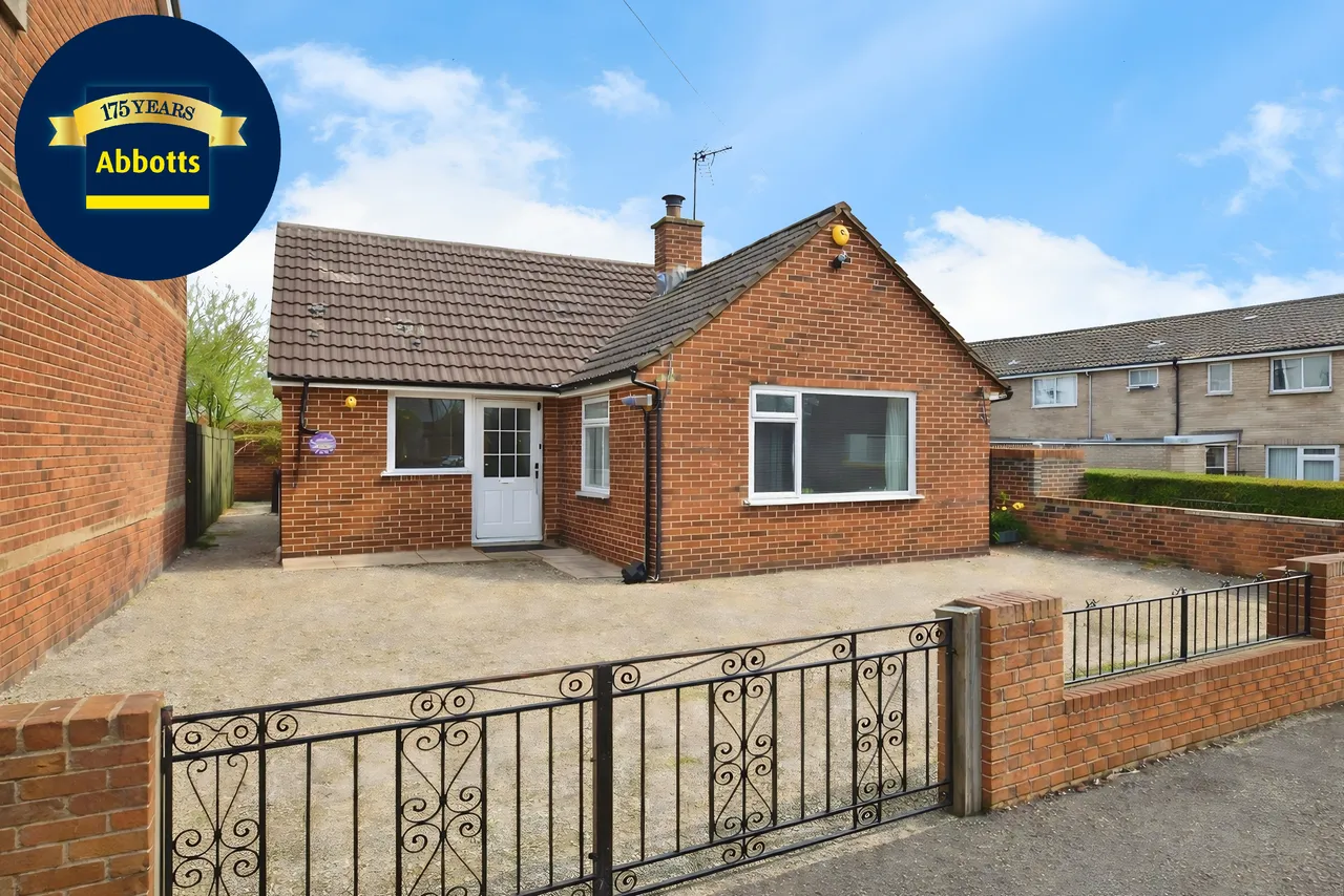 2 bed house to rent — Springfield Green, Springfield - CM1