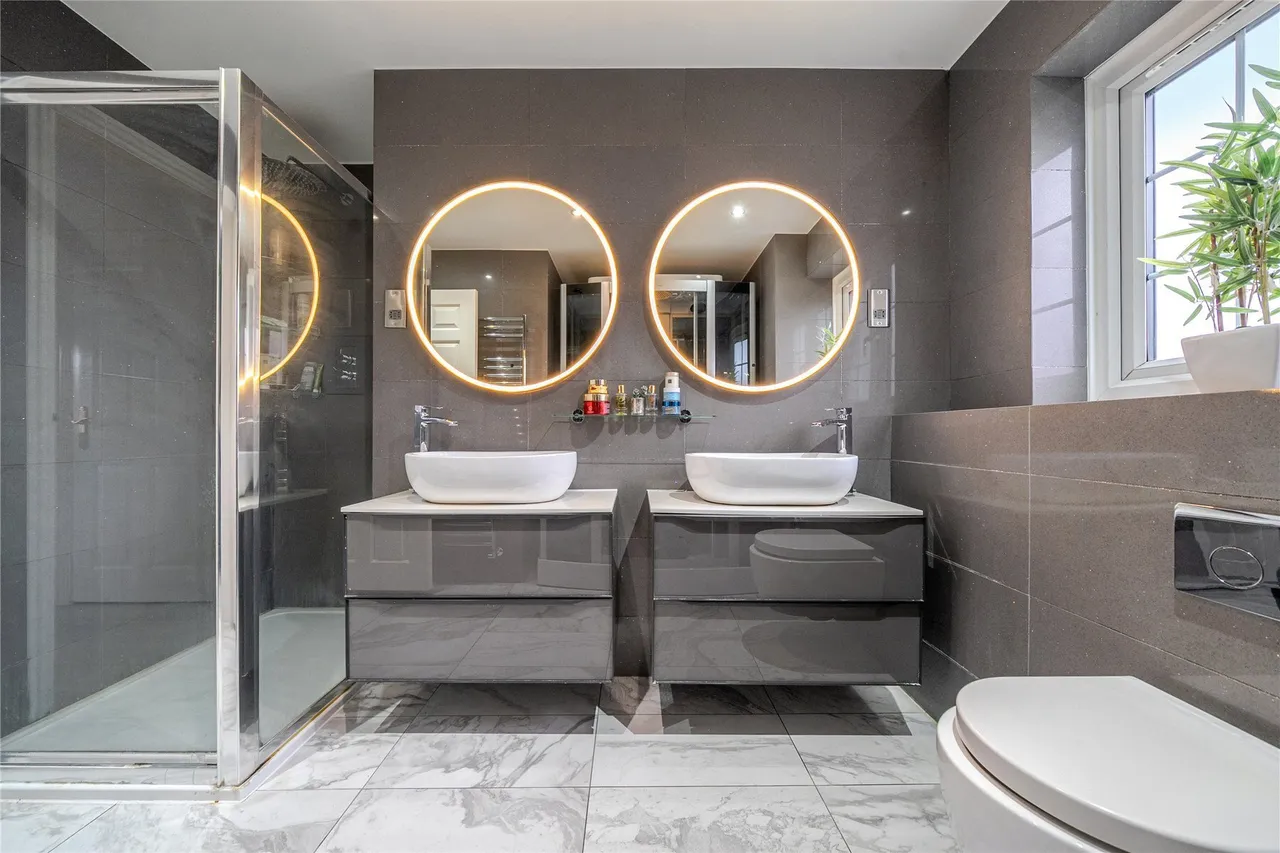 Sandringham Drive, Dartford, Kent, DA2, photo 52