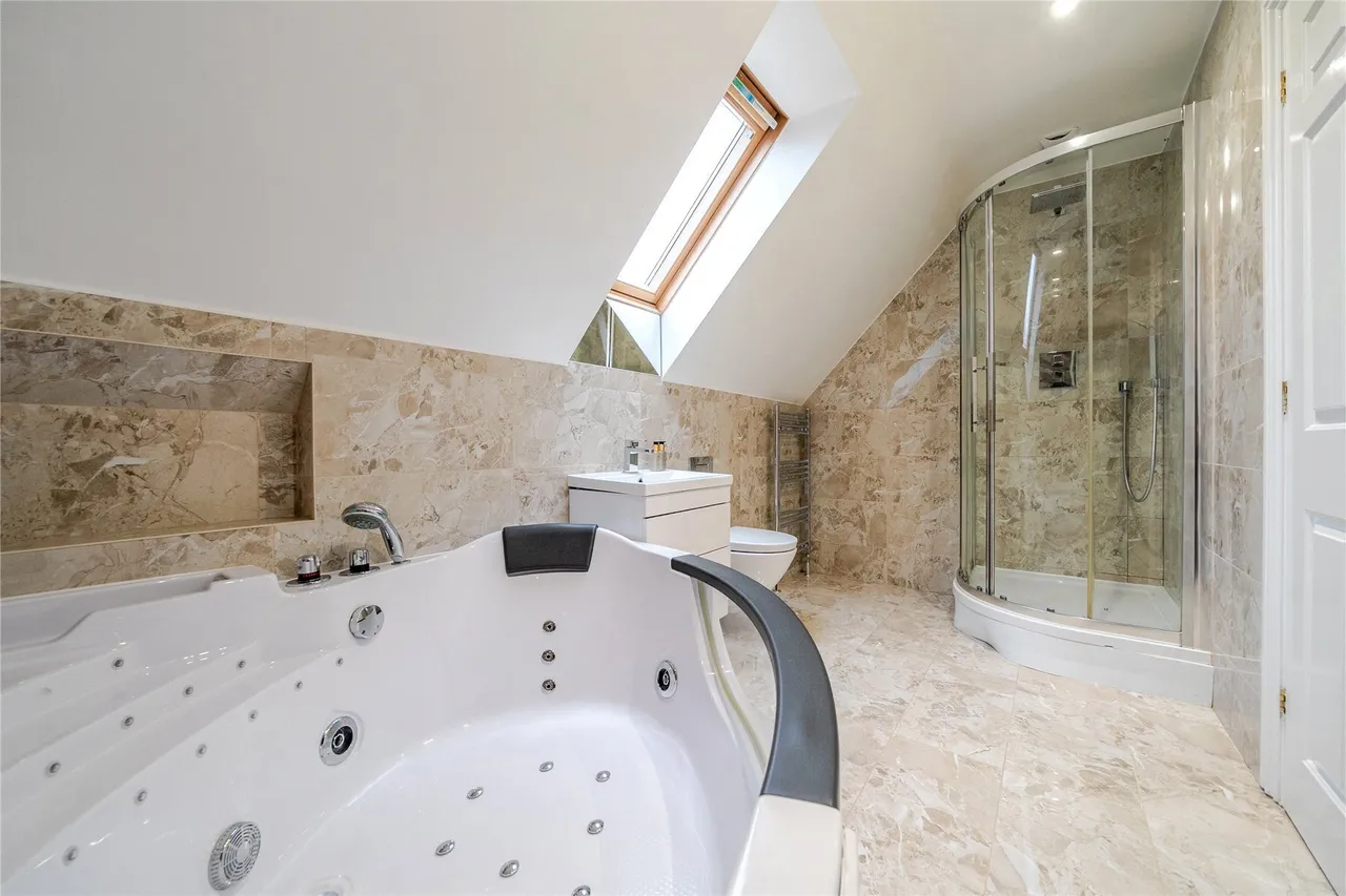 Sandringham Drive, Dartford, Kent, DA2, photo 44