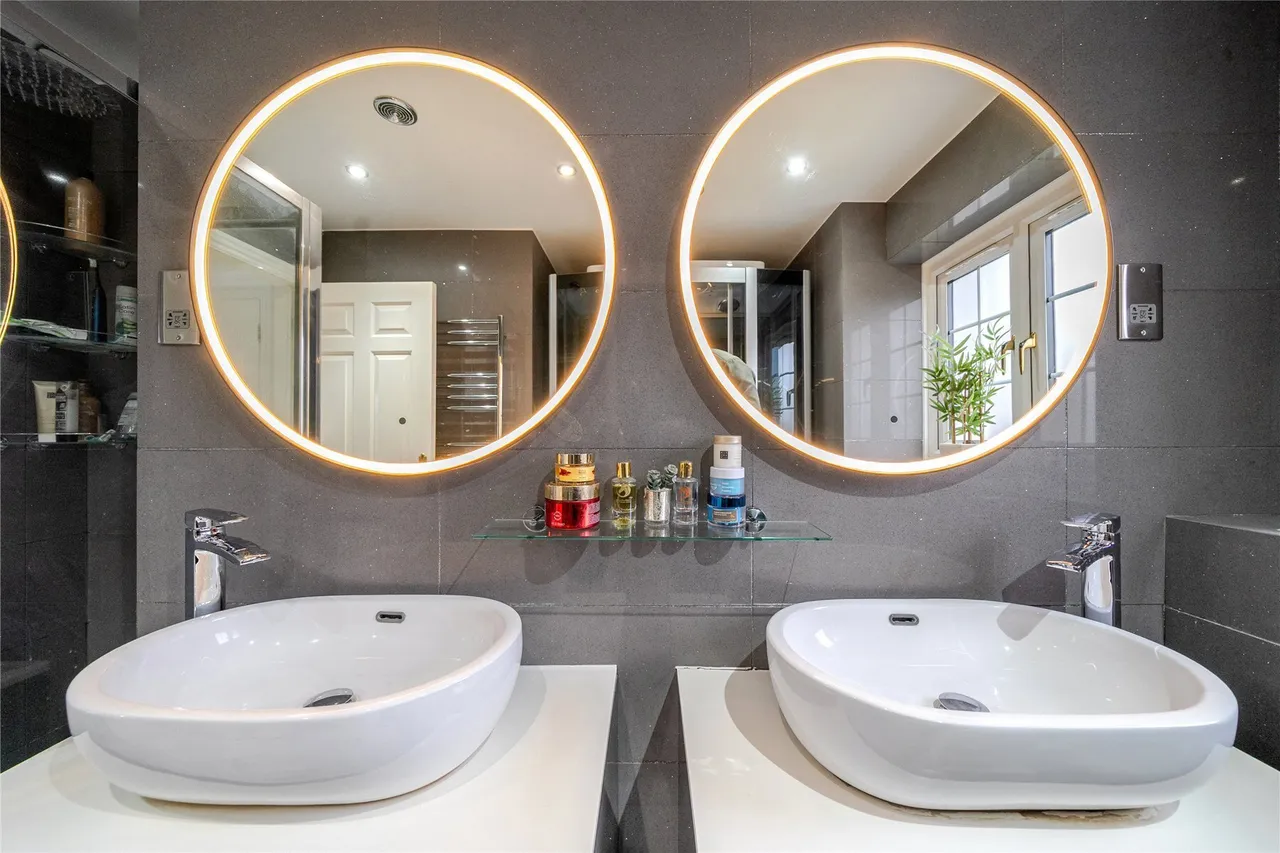 Sandringham Drive, Dartford, Kent, DA2, photo 53