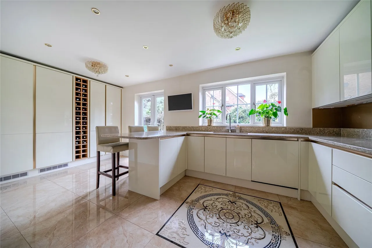 Sandringham Drive, Dartford, Kent, DA2, photo 79