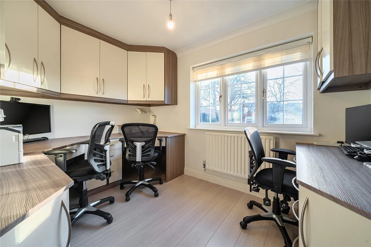 Sandringham Drive, Dartford, Kent, DA2, photo 13