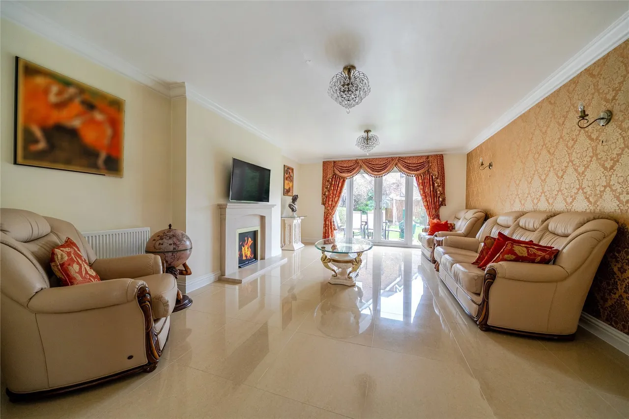 Sandringham Drive, Dartford, Kent, DA2, photo 65