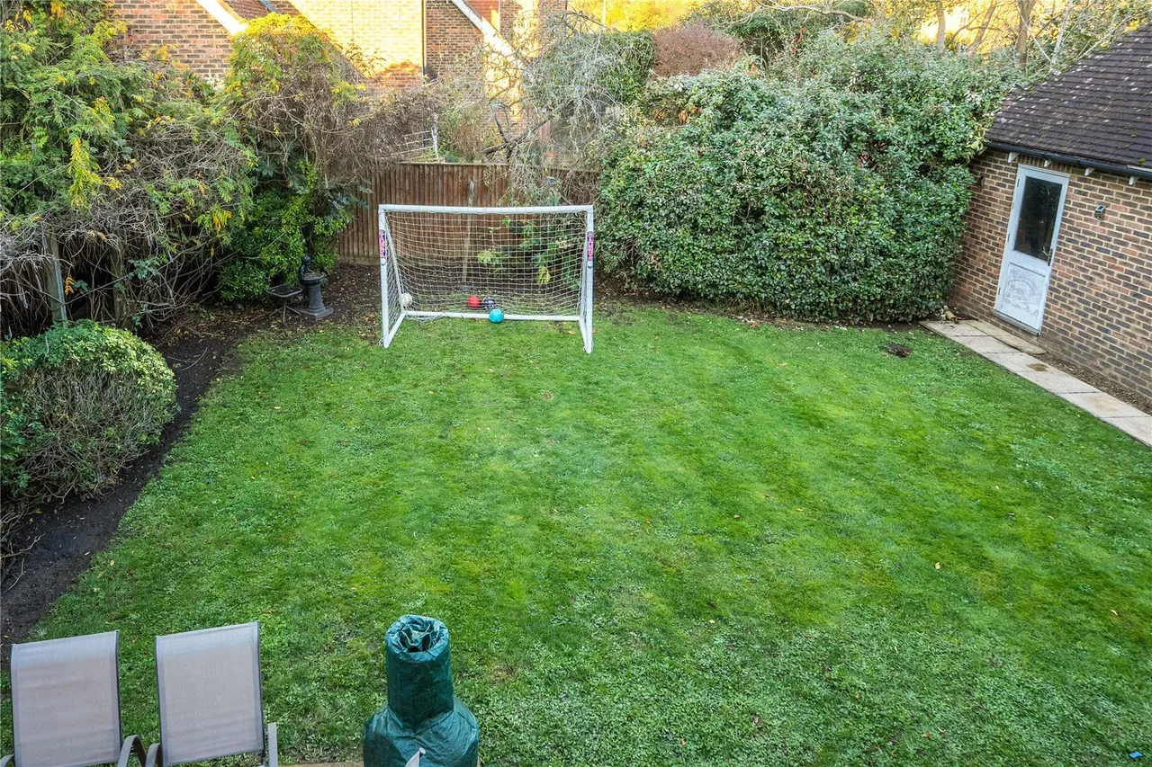 Sandringham Drive, Dartford, Kent, DA2, photo 32
