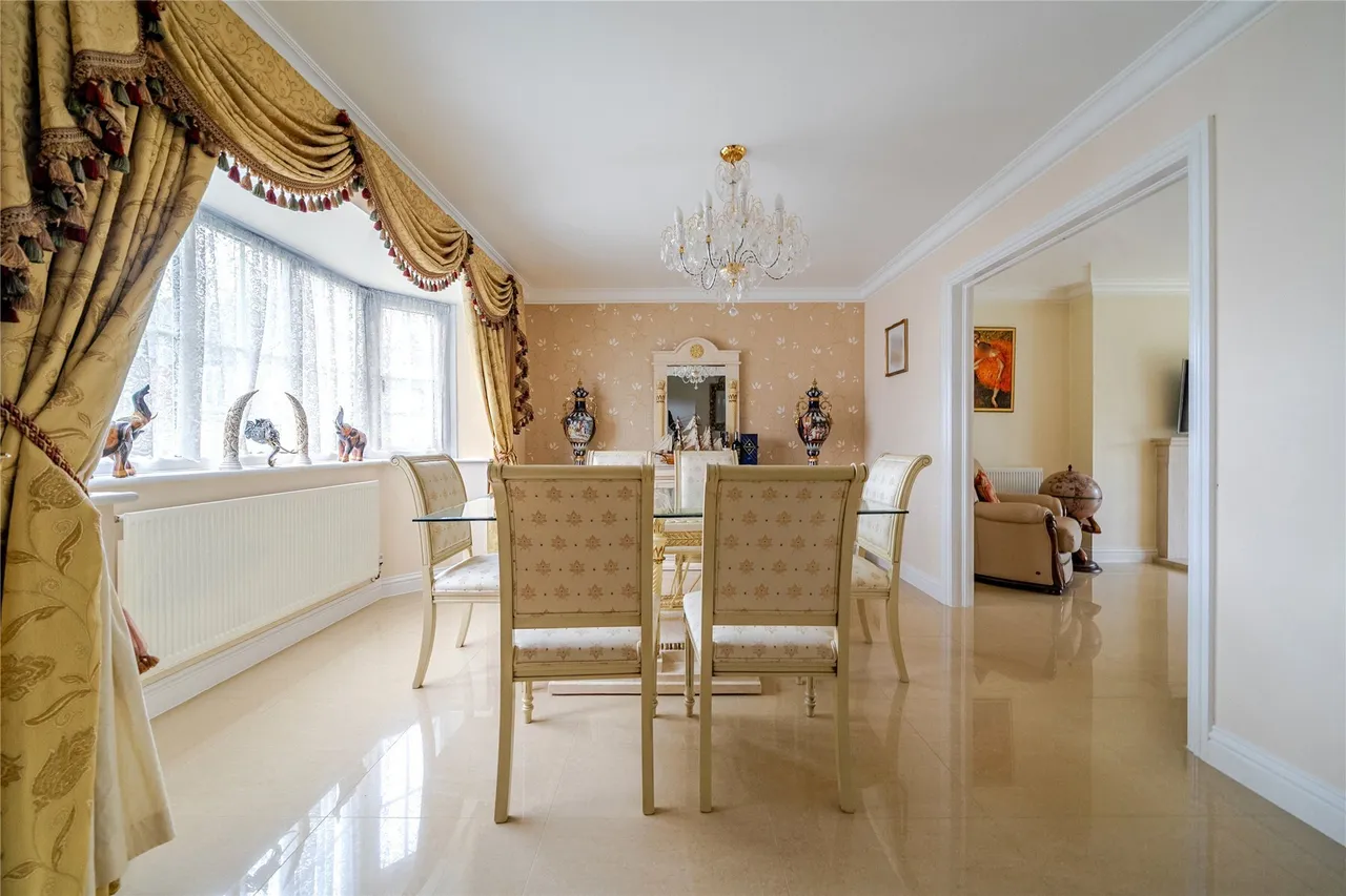 Sandringham Drive, Dartford, Kent, DA2, photo 69