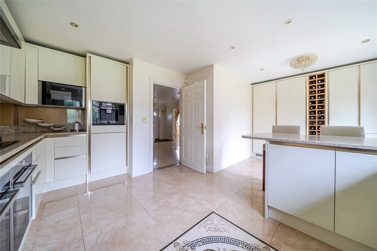 Sandringham Drive, Dartford, Kent, DA2, photo 80