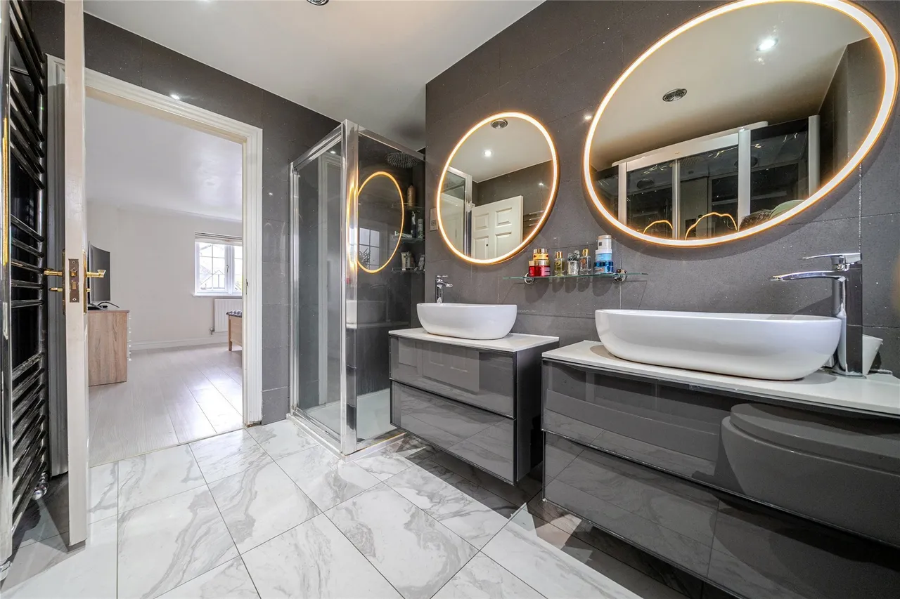 Sandringham Drive, Dartford, Kent, DA2, photo 54