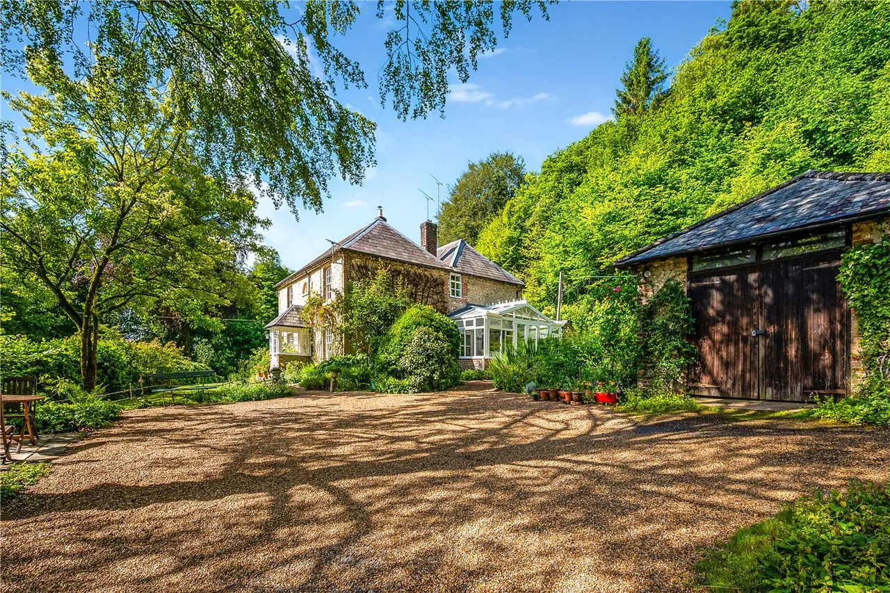 Chalton, Waterlooville, Hampshire, PO8, photo 12