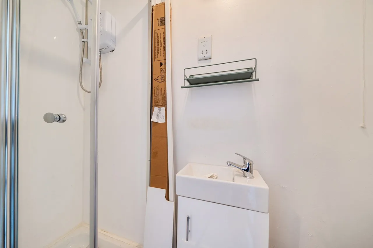 Beresford Road, ME7, photo 16